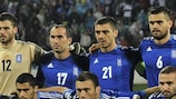 Kostas Katsouranis (n°21) est titulaire avec la Grèce pour sa 100e sélection