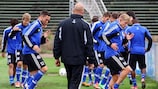 Schalke go through their paces on the eve of the Group B match