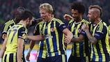 Dirk Kuyt celebrates his goal with his Fenerbahçe team-mates