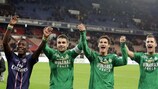Los jugadores del St-Étienne celebran el triunfo