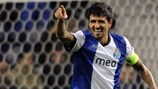 Lucho González fête son ouverture du score pour Porto