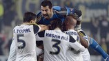 Los jugadores del Fenerbahçe SK celebran el gol logrado en Marsella