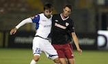 Athletic midfielder Erik Morán vies with Darko Tasevski