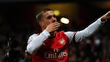 Lukas Podolski freut sich über seinen Treffer für Arsenal gegen Montpellier