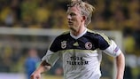 Fenerbahçe's Kuyt takes it one game at a time