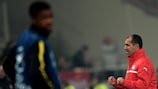 Jardim shares joy with Olympiacos supporters