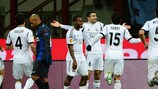 Le n° 6 du Neftçi Rashad A Sadygov face à l'Inter