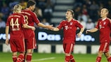 Os jogadores do Bayern comemoram após o quinto golo no triunfo sobre o Schalke, em Doha