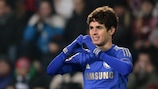 Oscar festeja depois de assinar o golo da vitória do Chelsea