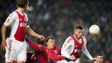 Toby Alderweireld köpft Ajax in Führung