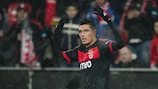 Óscar Cardozo celebra el gol del Benfica
