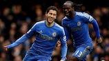 Eden Hazard e Victor Moses festejam um golo do Chelsea