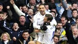 Aaron Lennon celebrates with Tottenham team-mate Scott Parker