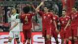 Mario Gomez fête l'un de ses trois buts pour pour le Bayern