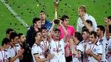 Футболисты "Пюника" празднуют победу в Кубке Армении