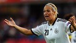 Lena Goeßling verspricht eine bessere Leistung ihres Teams gegen Island