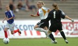 Isabel Kerschowski se défait de Véronique Pons avant de porter le score à 2-0 dans la finale 2006