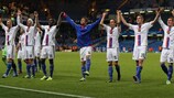 El Basilea celebra con su público el triunfo en Stamford Bridge