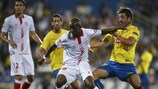 Stéphane Mbia (Sevilla FC) estará un mes de baja