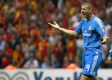 Karim Benzema in azione contro il Galatasaray