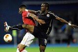 PSV's Jürgen Locadia is challenged by Dinamo's Lee Addy in Zagreb