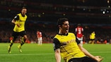 Lewandowski strikes as Dortmund down Arsenal