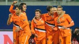Valencia celebrate Pablo Piatti's equalising goal