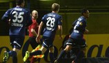 Los jugadores del Friburgo celebran un gol en el Grupo H