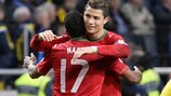 Cristiano Ronaldo comemora com Nani