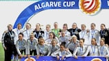 Die deutschen Spielerinnen feiern den Sieg beim Algarve Cup 2014