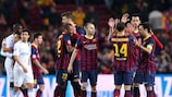 Barcelona celebra golo perto do fim de Daniel Alves