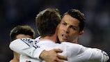 Cristiano Ronaldo fête son but face à Schalke avec Gareth Bale