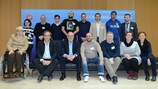 Representantes de la UEFA y de los grupos de aficionados en su reunión de Nyon