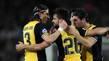 Die Spieler von Atlético jubeln über Diegos Führungstor im Camp Nou