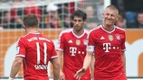 Bastian Schweinsteiger mostra a sua desilusão durante a primeira derrota do Bayern na Bundesliga esta época