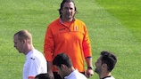Juan Antonio Pizzi leads a Valencia training session on the eve of the game