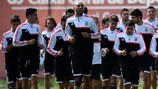Um treino dos jogadores do Benfica