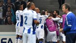 Los jugadores del Oporto celebran el gol marcado en Lille