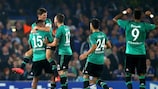 Mourinho lamenta desperdício, Schalke elogia atitude