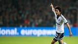 Atsuto Uchida bleibt Schalke bis 2018 treu