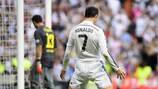 Cristiano Ronaldo comemora o empate, apontado de penalty