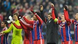 Os jogadores do Bayern festejam o triunfo sobre o CSKA