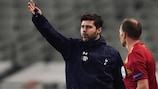 Mauricio Pochettino issues instructions to his players