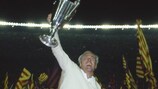 Udo Lattek lifts the European Cup Winners' Cup with Barcelona in 1982
