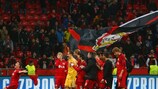 Kyriakos Papadopoulos lideró las celebraciones del Leverkusen tras el pitido final