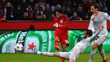 Hakan Çalhanoğlu garantiu ao Leverkusen uma vitória sobre Atlético no jogo da primeira mão