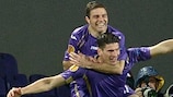 Mario Gomez dell'ACF Fiorentina festeggia dopo il gol del vantaggio contro il Tottenham Hotspur FC nel ritorno dei sedicesimi di UEFA Europa League