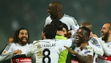 El Beşiktaş celebra el pase tras la tanda de penaltis