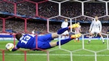 Jan Oblak makes one of his eight saves against Real Madrid
