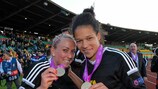 Селия Шашич (справа) празднует победу "Франкфурта" в финале женской Лиги чемпионов